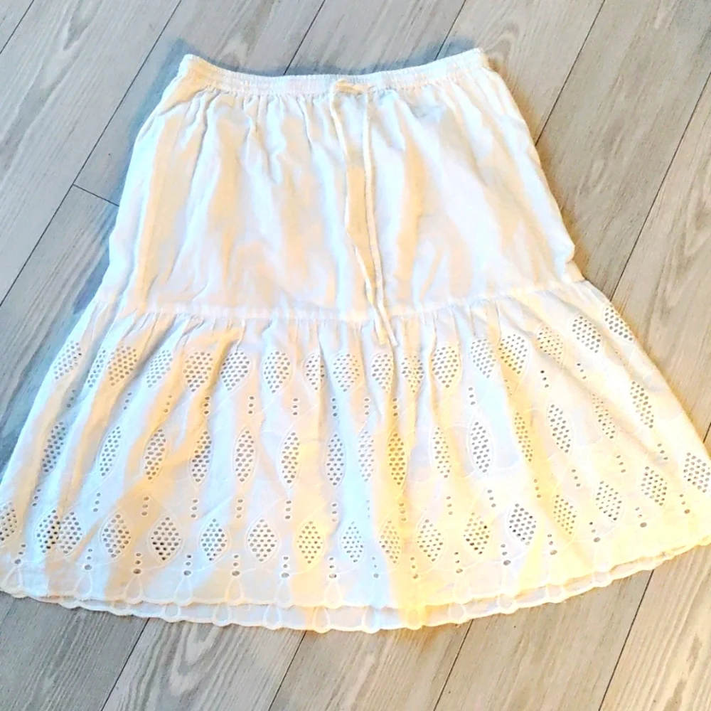 Women's studio West white cotton boho skirt size medium